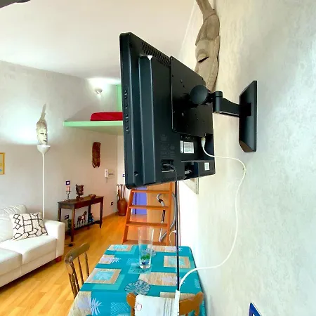 Apartamento Luminosa Mansarda Nel Centro Storico Di Sassari Sassari