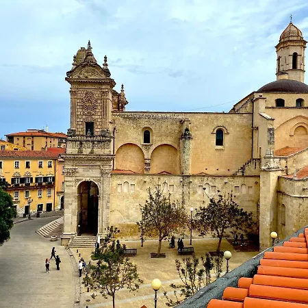 Apartamento Luminosa Mansarda Nel Centro Storico Di Sassari Sassari
